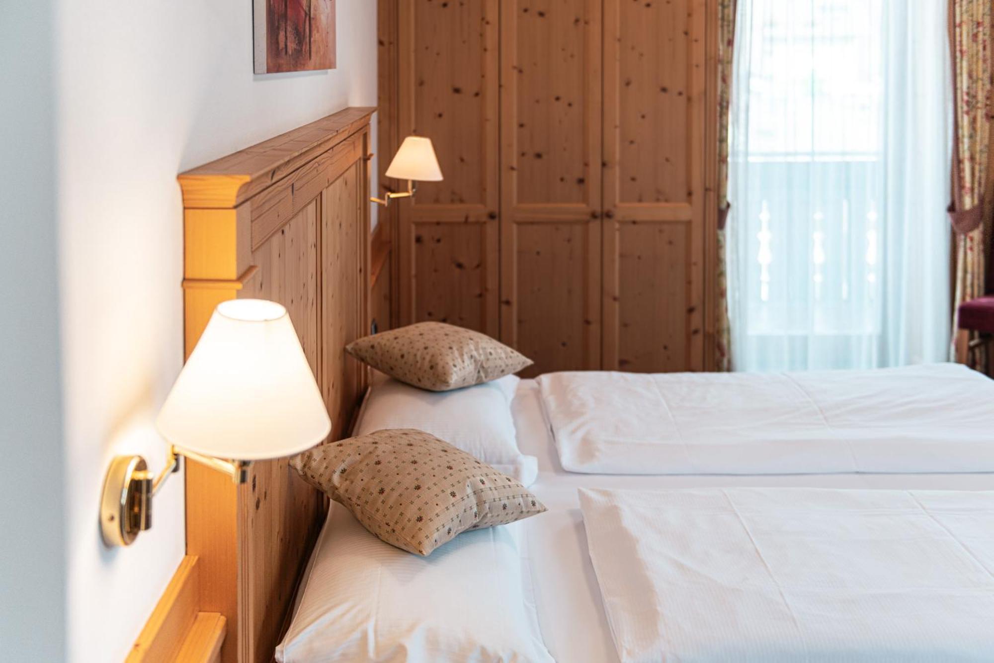 Hotel Goldene Rose Monguelfo-Tesido / Welsberg-Taisten Esterno foto