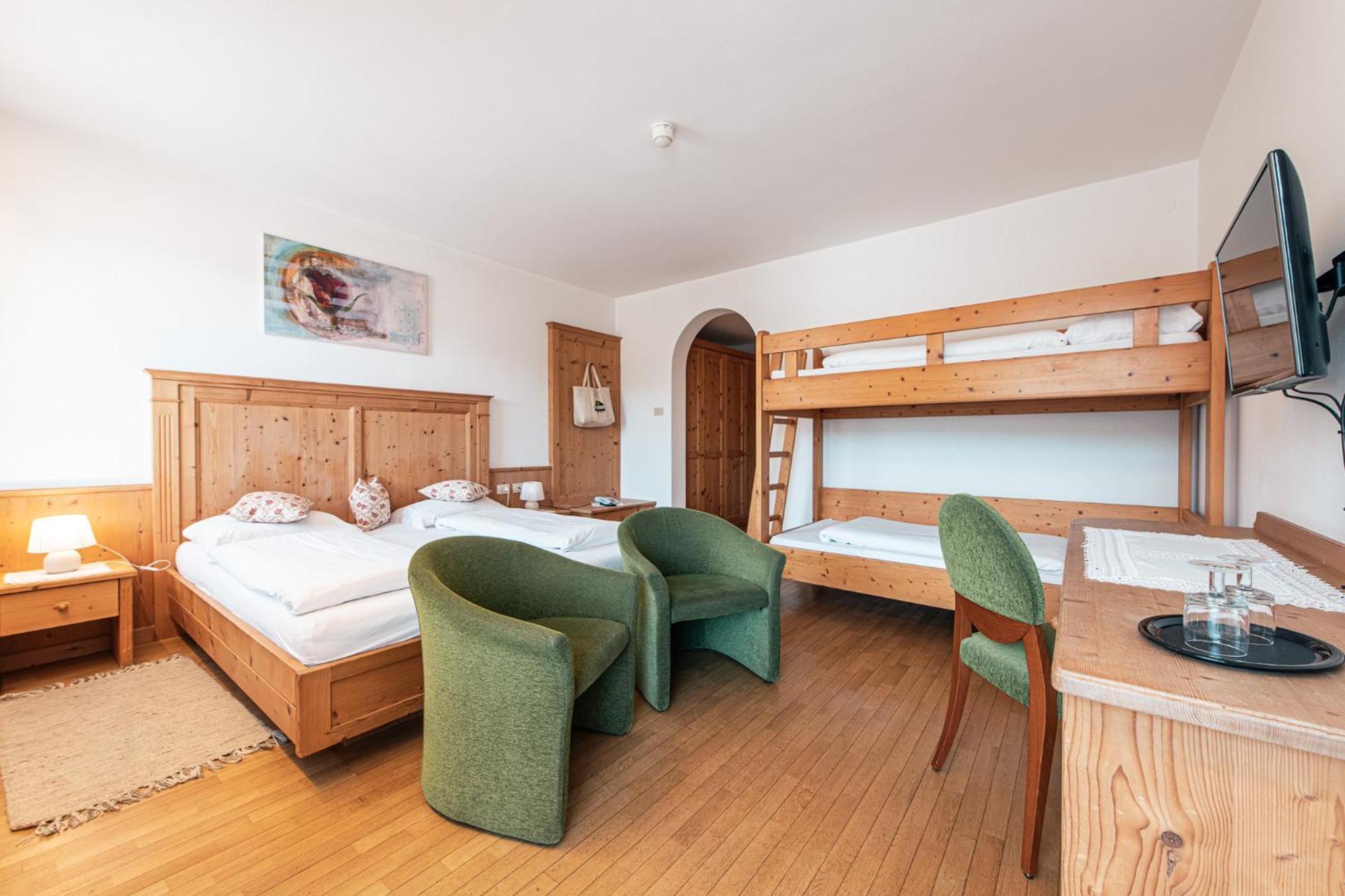 Hotel Goldene Rose Monguelfo-Tesido / Welsberg-Taisten Esterno foto