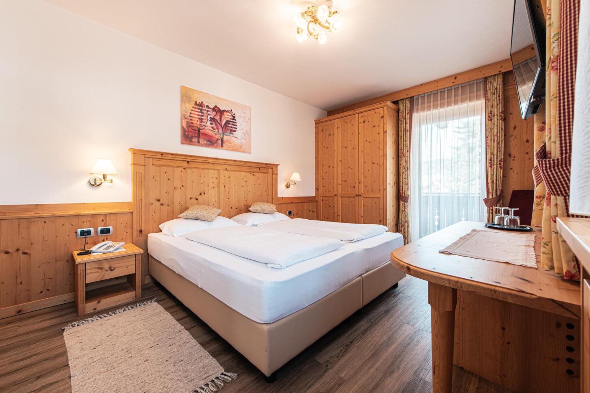 Hotel Goldene Rose Monguelfo-Tesido / Welsberg-Taisten Esterno foto