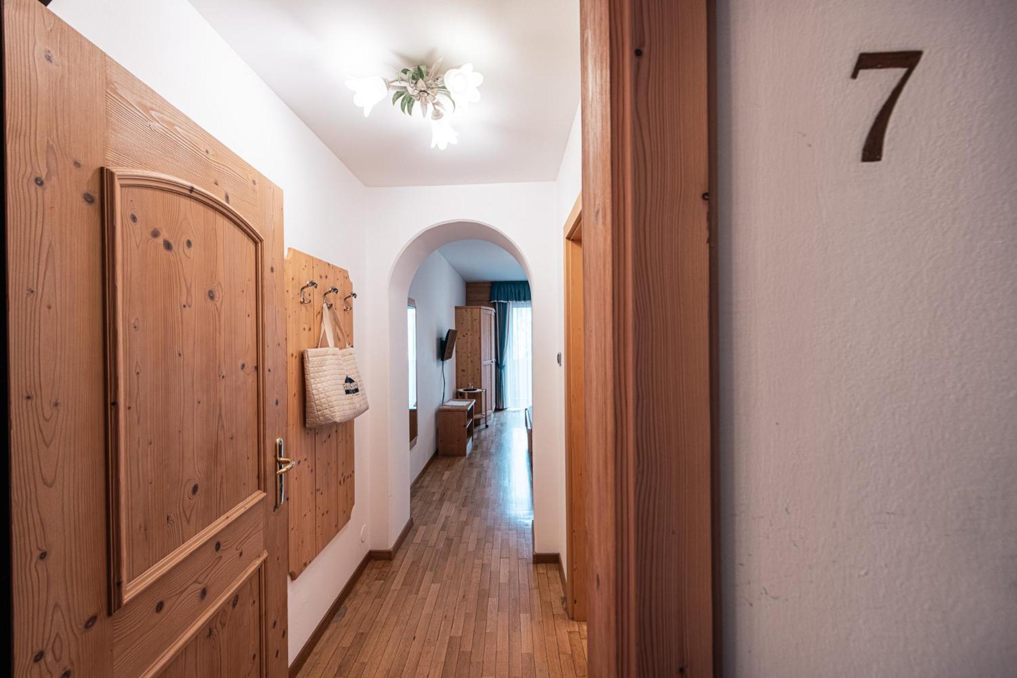 Hotel Goldene Rose Monguelfo-Tesido / Welsberg-Taisten Esterno foto