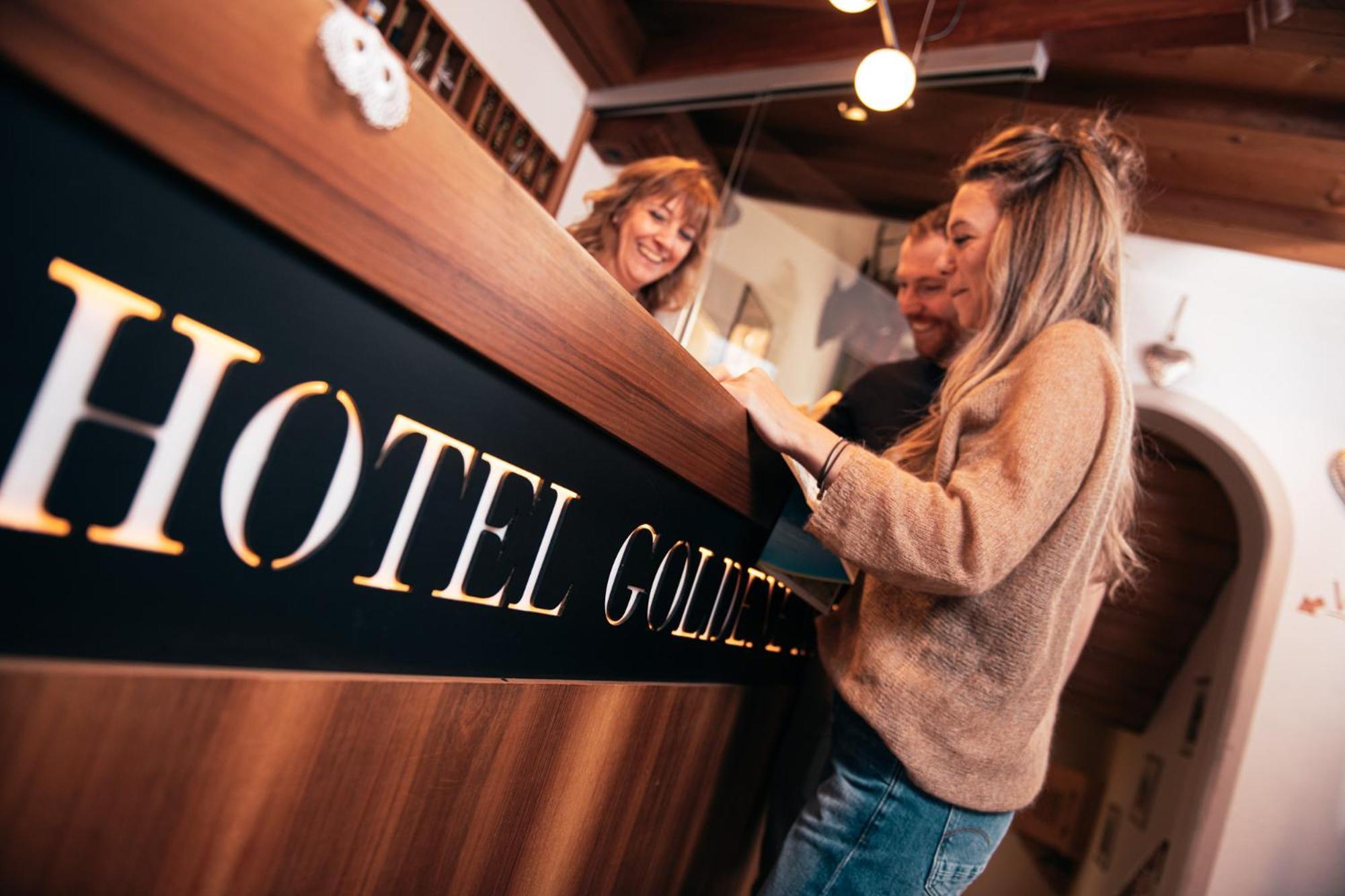 Hotel Goldene Rose Monguelfo-Tesido / Welsberg-Taisten Esterno foto