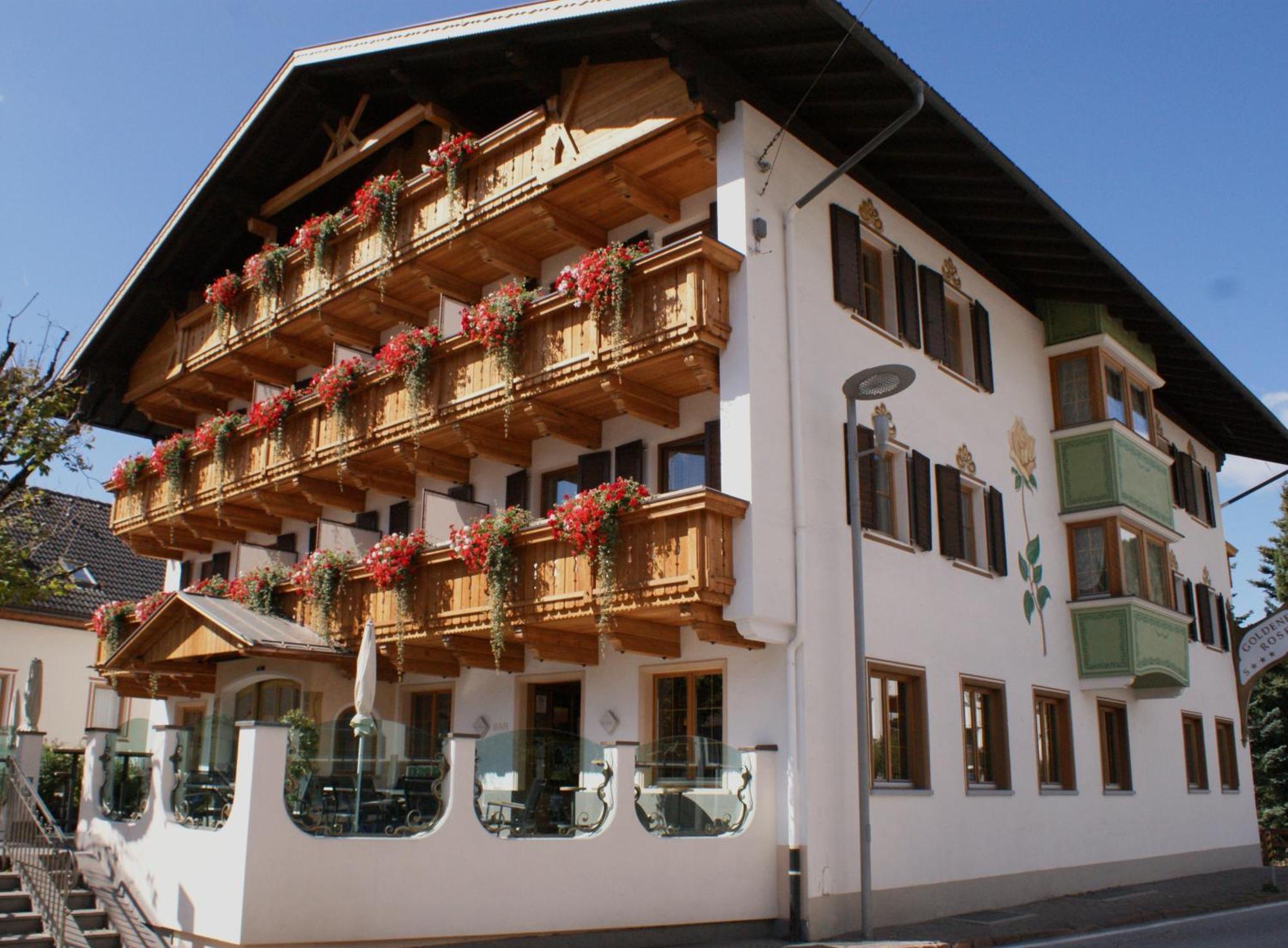 Hotel Goldene Rose Monguelfo-Tesido / Welsberg-Taisten Esterno foto
