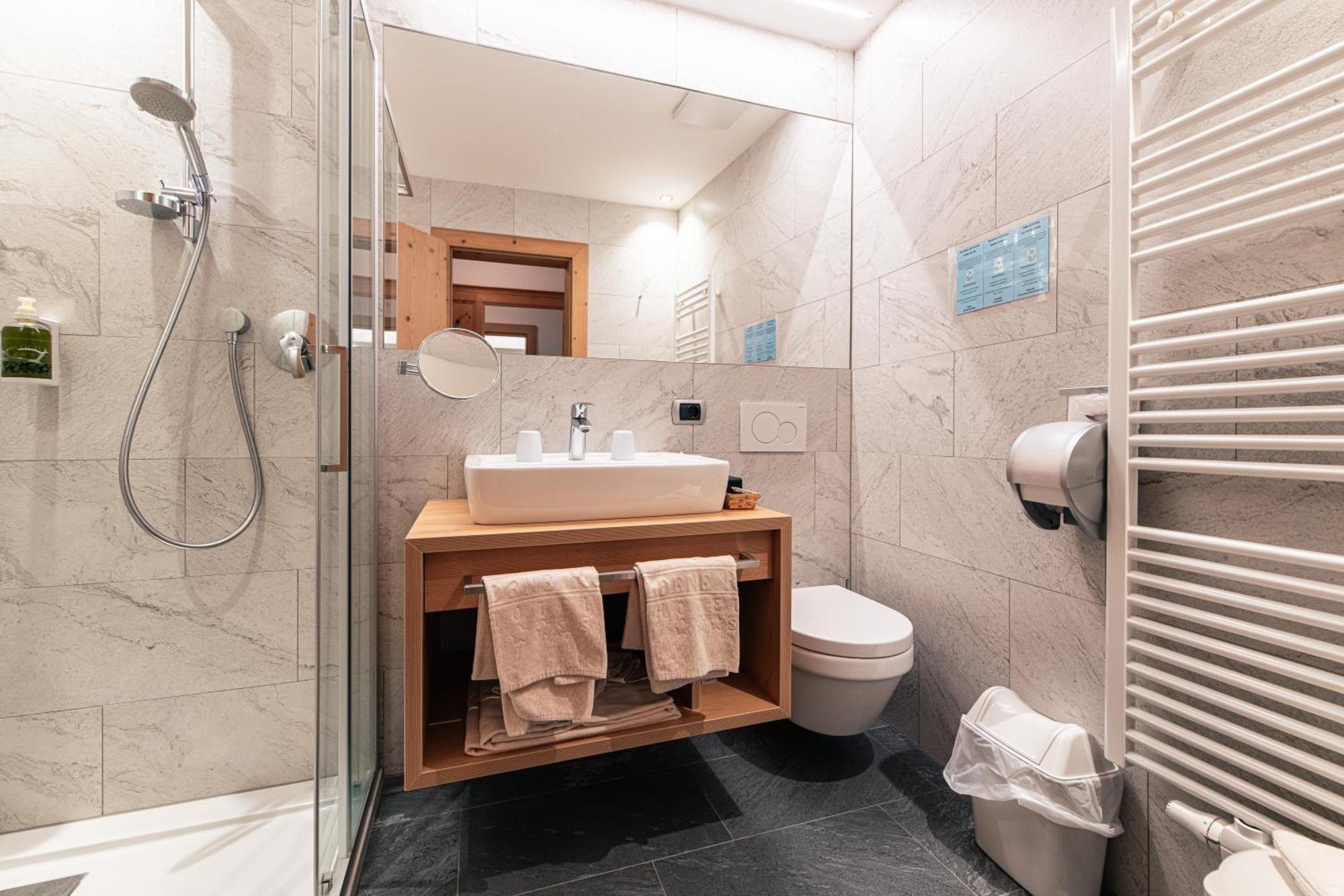 Hotel Goldene Rose Monguelfo-Tesido / Welsberg-Taisten Esterno foto