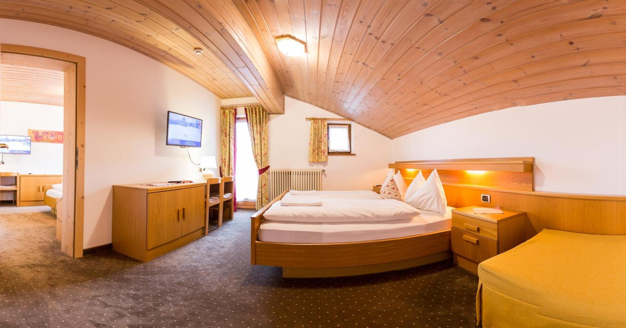 Hotel Goldene Rose Monguelfo-Tesido / Welsberg-Taisten Esterno foto
