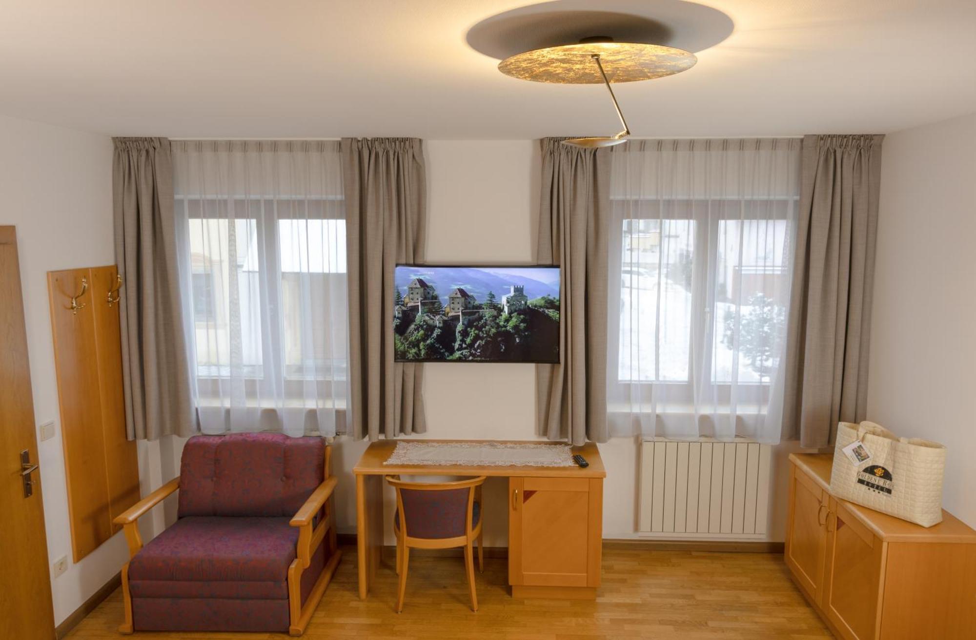 Hotel Goldene Rose Monguelfo-Tesido / Welsberg-Taisten Esterno foto