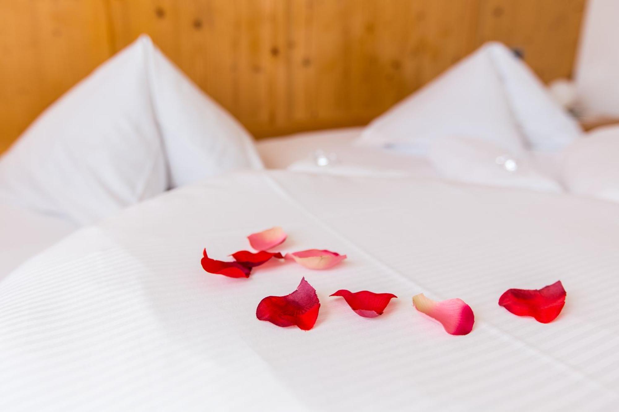 Hotel Goldene Rose Monguelfo-Tesido / Welsberg-Taisten Esterno foto